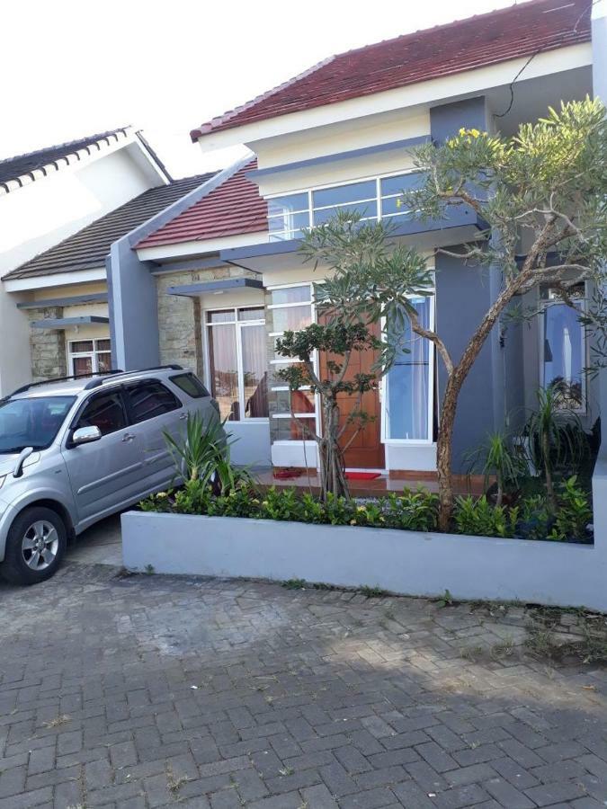 Villa Puncak Garuda A5 Batu  Exterior foto